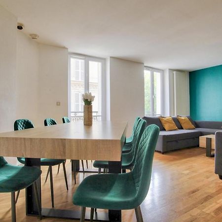2 Bedrooms Tour Eiffel Breteuil Paris Exterior photo